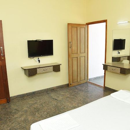 Thiruchendur Stayz Vairavel Residency Tiruchchendur Luaran gambar