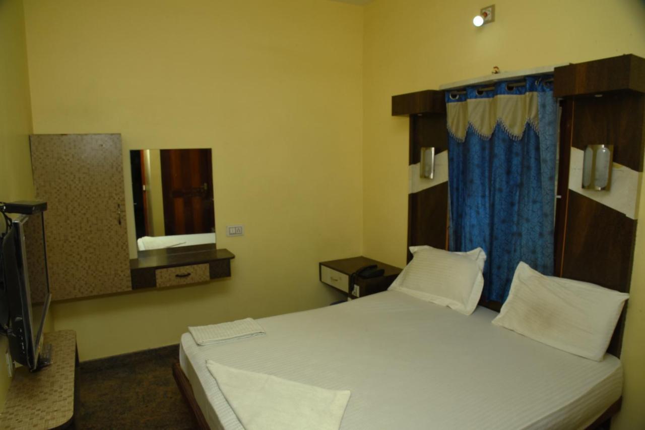 Thiruchendur Stayz Vairavel Residency Tiruchchendur Luaran gambar