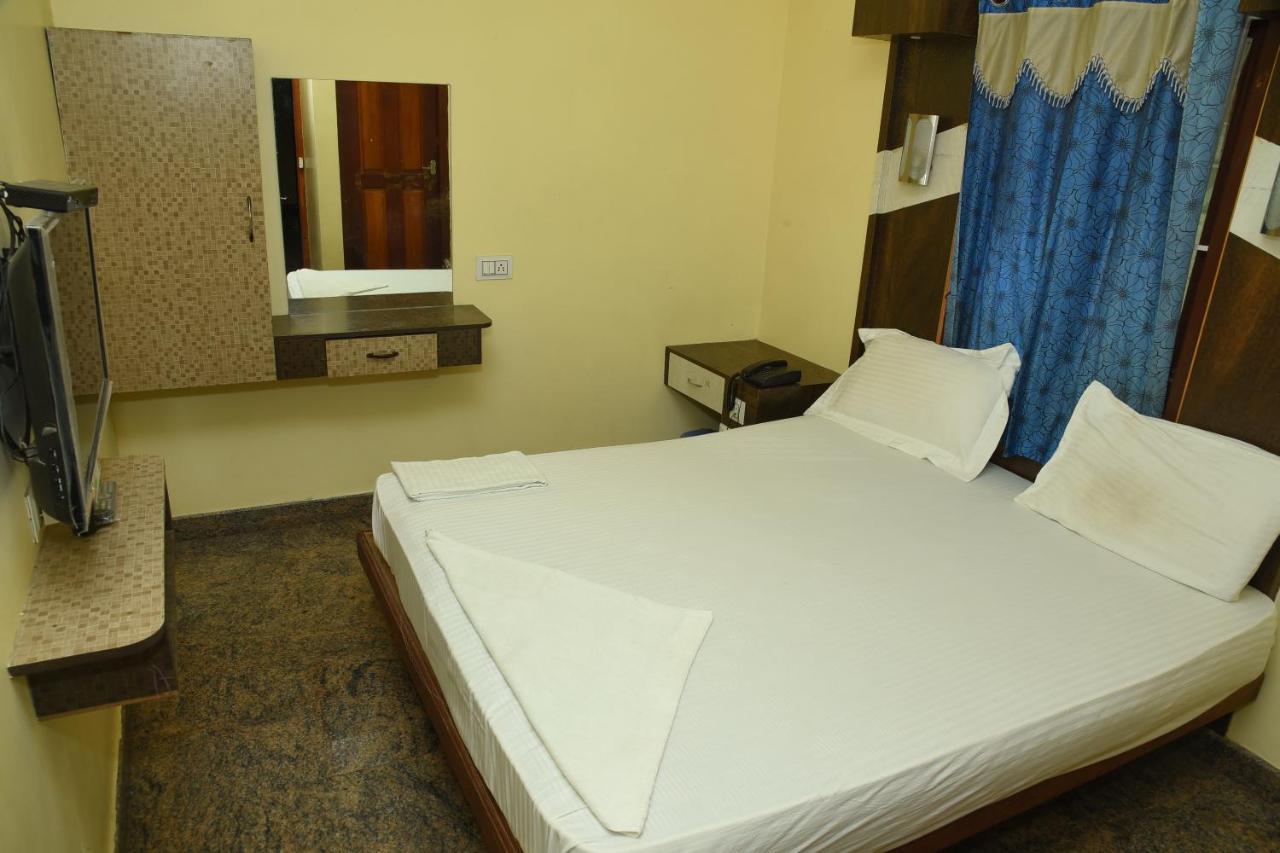Thiruchendur Stayz Vairavel Residency Tiruchchendur Luaran gambar